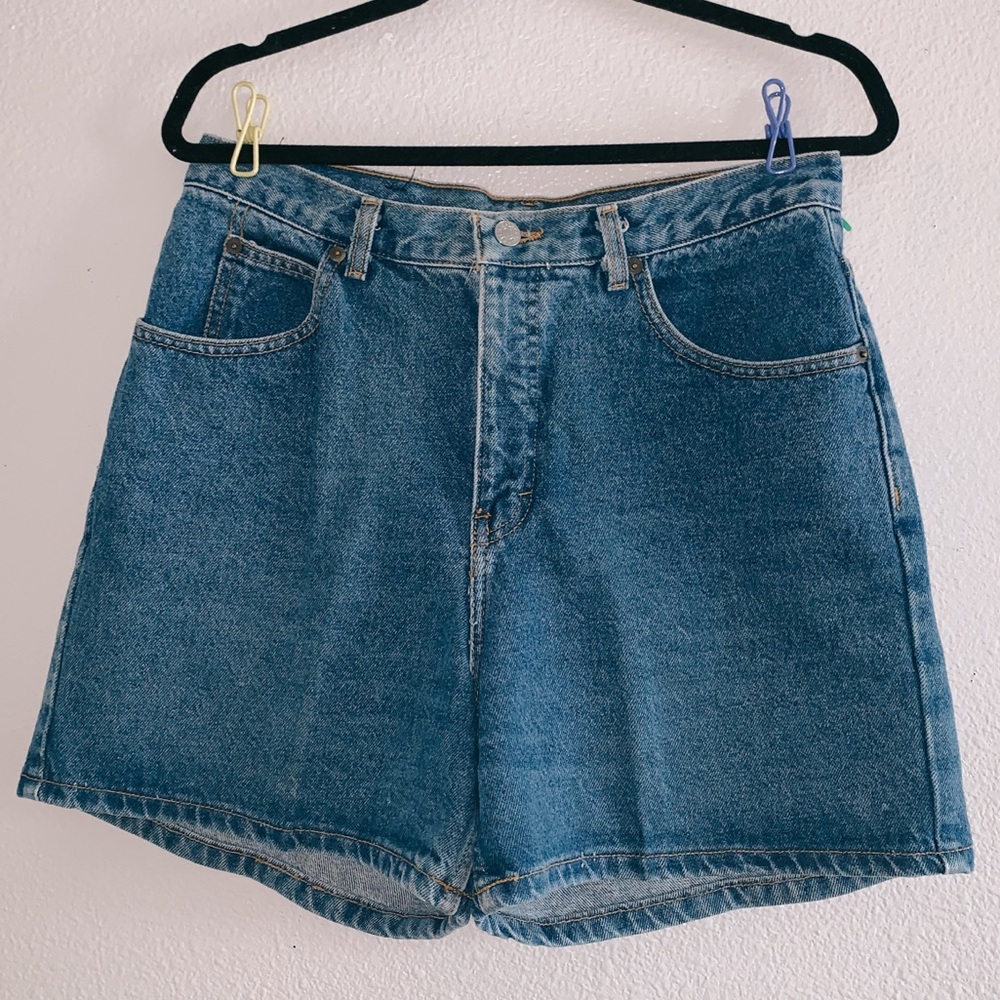 ✨ Vintage Calvin Klein Mom Jean High Waist Shorts - Picture 3 of 10